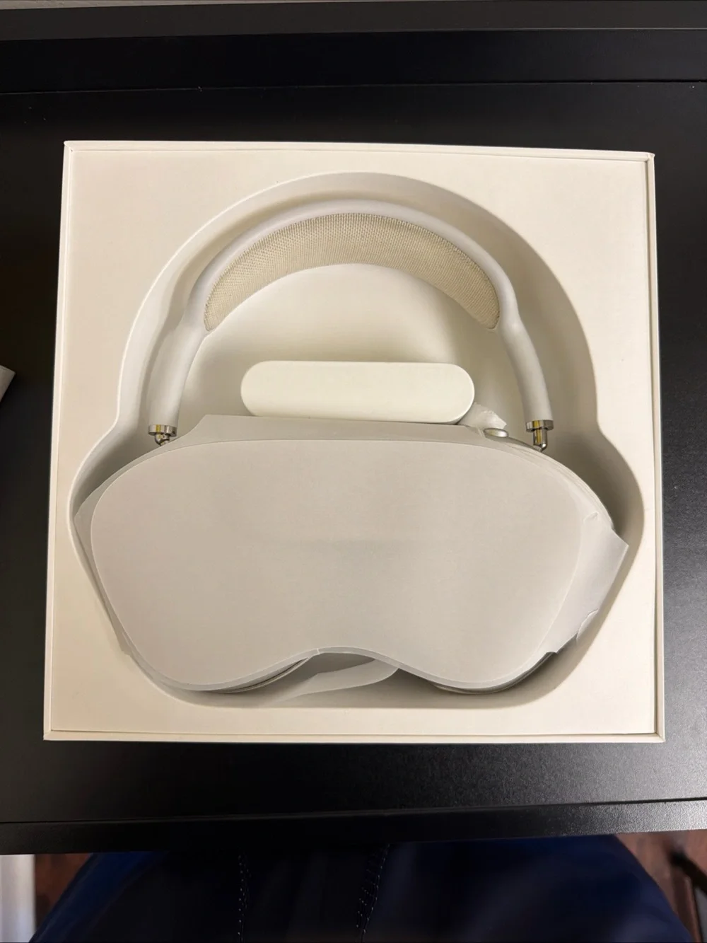 Apple Airpod Max Headphones - White